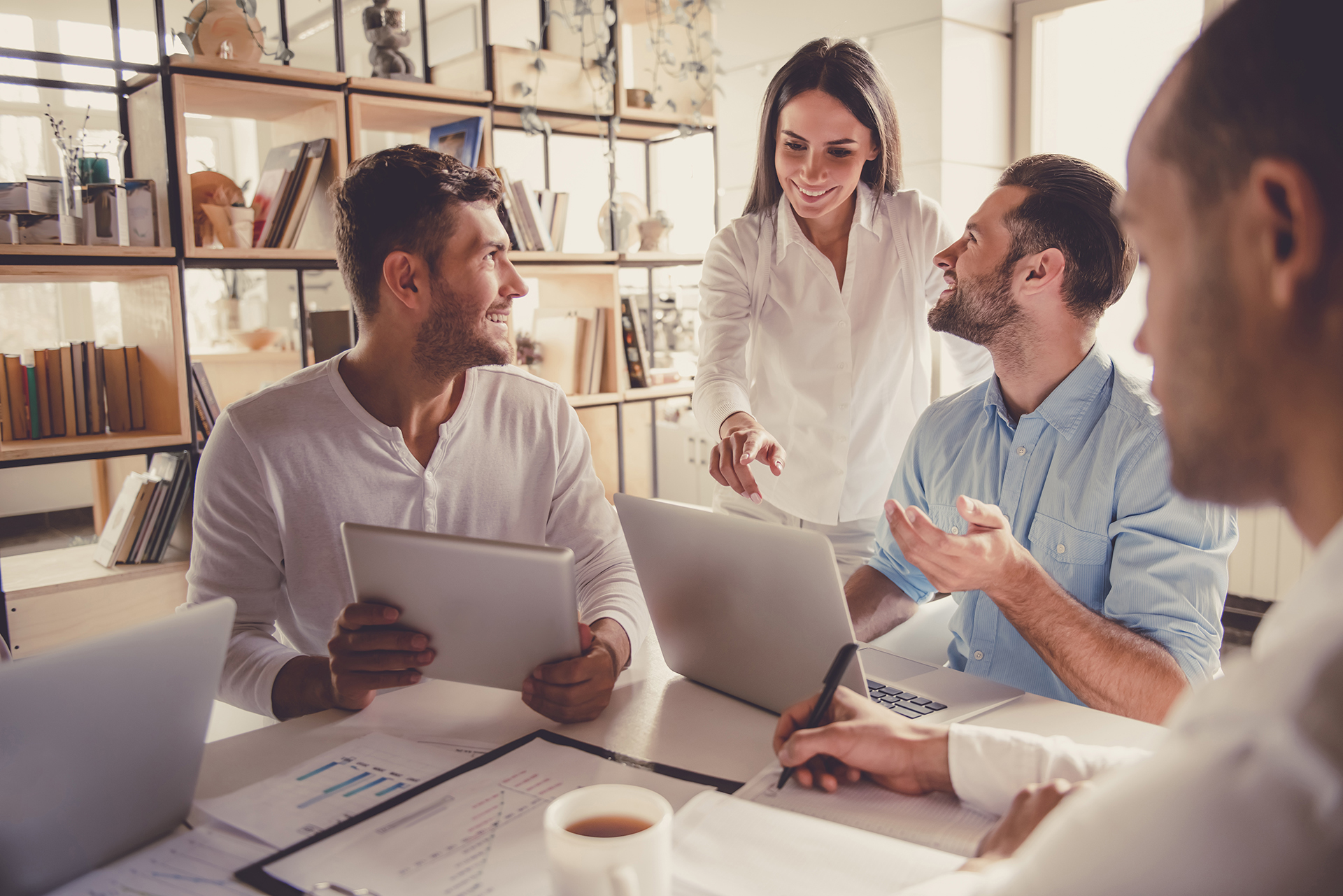 Toplantı yapan ekip